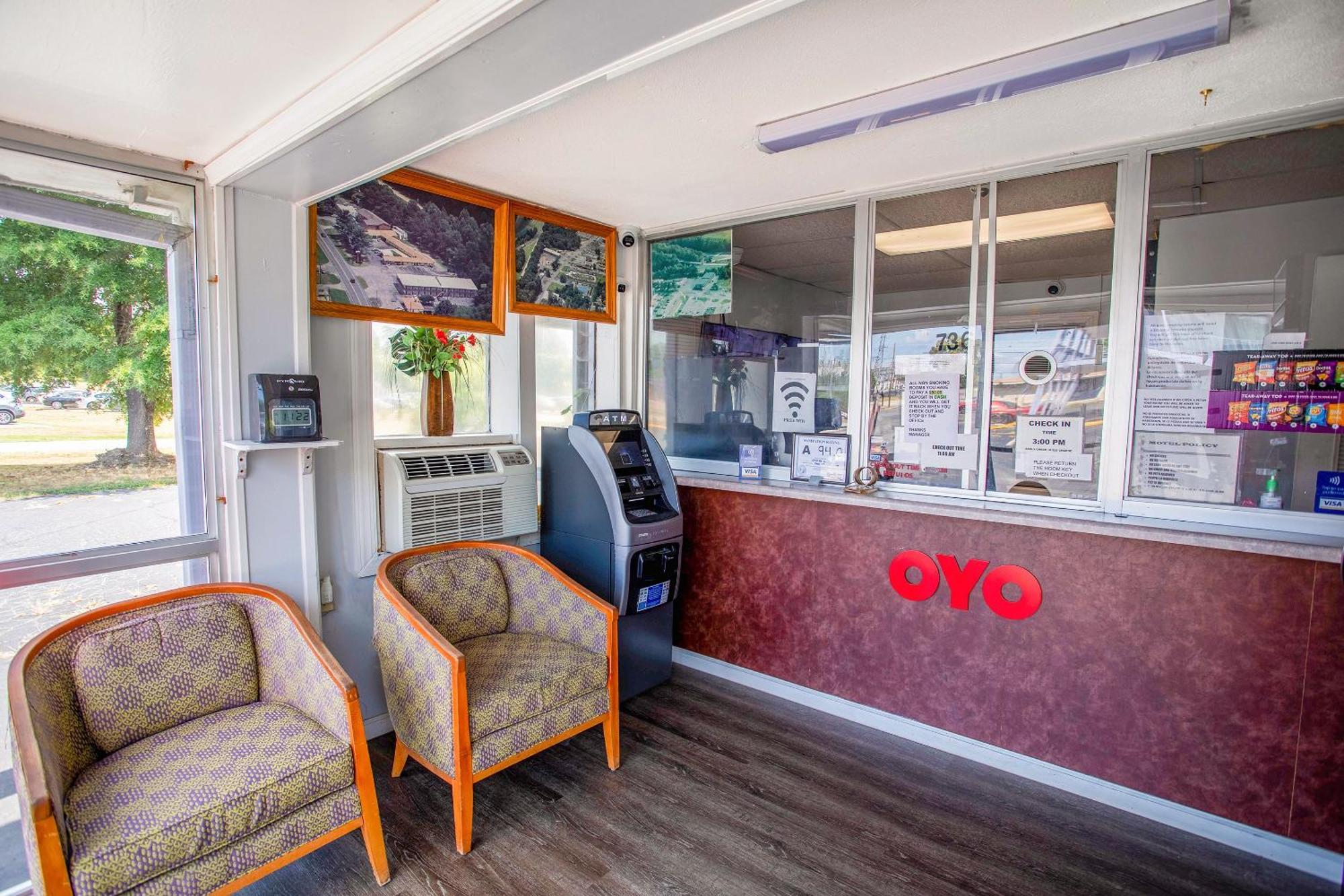 Oyo Inn קרנרסוויל מראה חיצוני תמונה